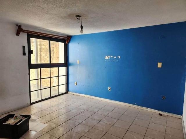 Casa para REMODELAR en VENTA en Residencial El Dorado. Tlalnepantla. Edo. Mex