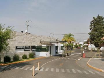 CASA PARA REMODELAR FRACCIONAMIENTO BARRIOS DE ARBOLEDAS, CERCA DE LA BUAP