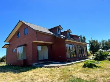 Casa para remodelar vista a los volcanes. Club de Campo | 2 Dormitorios por 164000. 00 en Puerto Varas