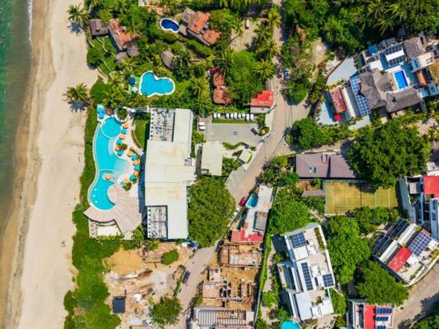 Casa para remodelar y/o lote para desarrollar