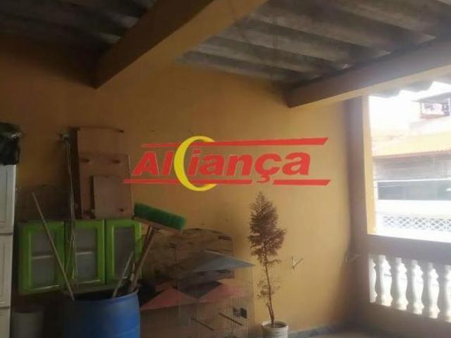 Casa para renda com 3 casas mesmo terreno Santos dumont