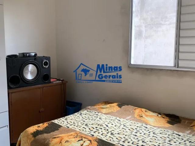 Casa para Renda ou Família Grande 2 Andares, 5 Dorms e 2 Vagas