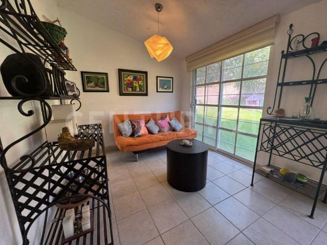 Casa para renta disponible ya!