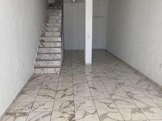 Casa para uso mixto sobre Pablo Valdez