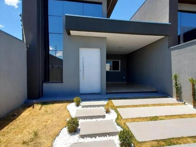 Casa para venda, 3 quartos sendo uma suíte, Jardim Shangri la, Cuiabá