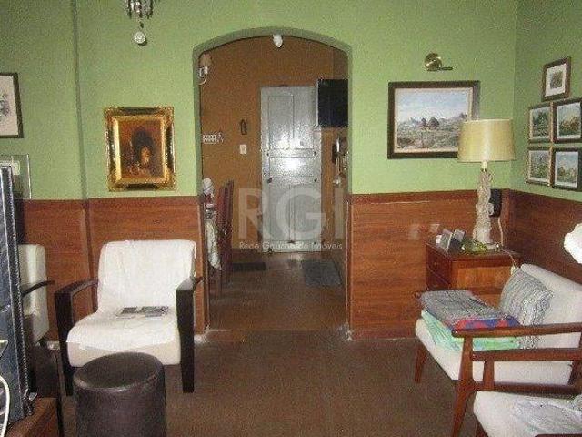 Casa para Venda 137m², 1 dormitório, sendo 1 suites, 4 vagas Floresta