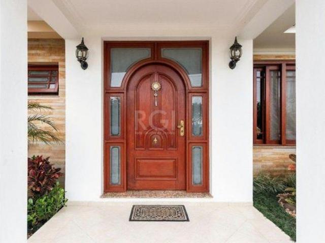 Casa para Venda 293.76m², 3 dormitórios, sendo 1 suites, 6 vagas Guarujá