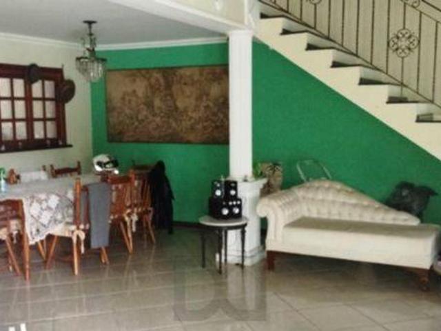 Casa para Venda 385m², 5 dormitórios, sendo 2 suites, 3 vagas Guarujá