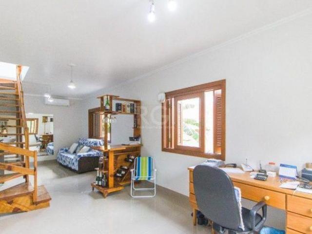 Casa para Venda 380.83m², 5 dormitórios, sendo 1 suites, 2 vagas Glória