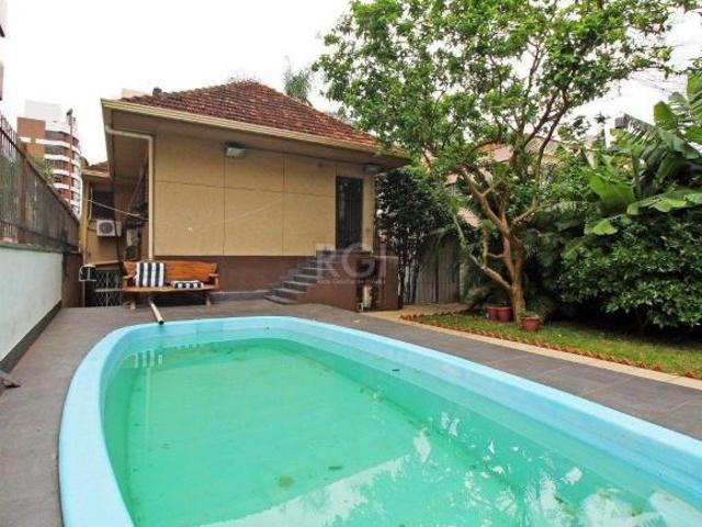 Casa para Venda 464.5m², 3 dormitórios, sendo 1 suites, 3 vagas Petrópolis