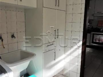 CASA para VENDA com 257m² no bairro Vila Cecília Maria com 2 quartos e 3 vagas. Santo André, SP