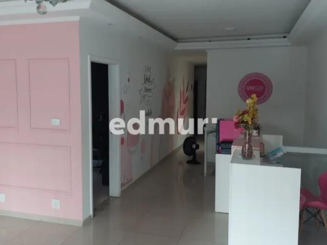 CASA para VENDA com 270m² no bairro Vila Assunção com 3 quartos e 4 vagas. Santo André, SP