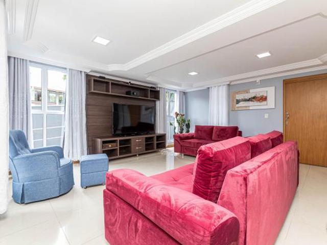 Casa para venda com 340 metros quadrados com 4 quartos em Ahú Curitiba PR