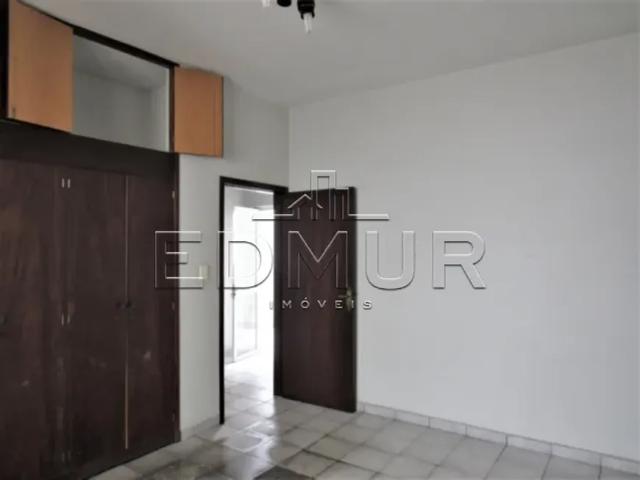 CASA para VENDA com 300m² no bairro Centro com 3 quartos e 3 vagas. Santo André, SP