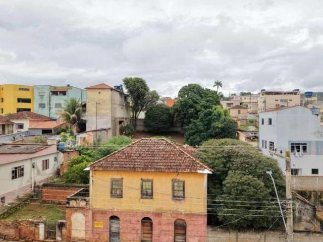 Casa para venda Centro Luminárias
