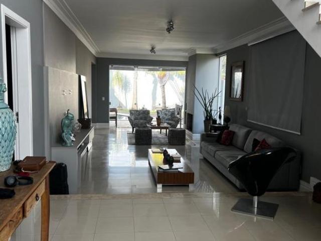 Casa para venda e aluguel em Jardim Garret de 308.00m² com 3 Quartos, 3 Suites e 2 Garagens