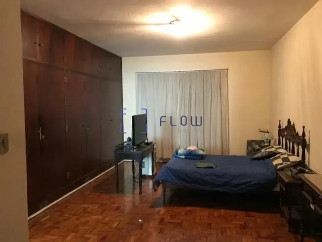 Casa Para Venda e Locação Indianópolis, 5 Quartos, 2 Suítes, 3 Vagas, 350m²