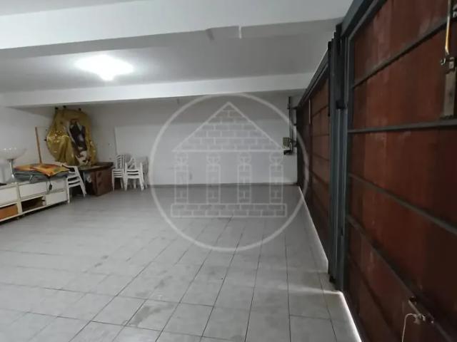 Casa para venda e locação no Jardim Marajoara