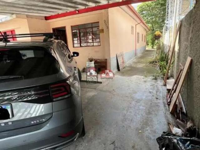 Casa para Venda e Locação na Vila Piratininga em São José dos Campos