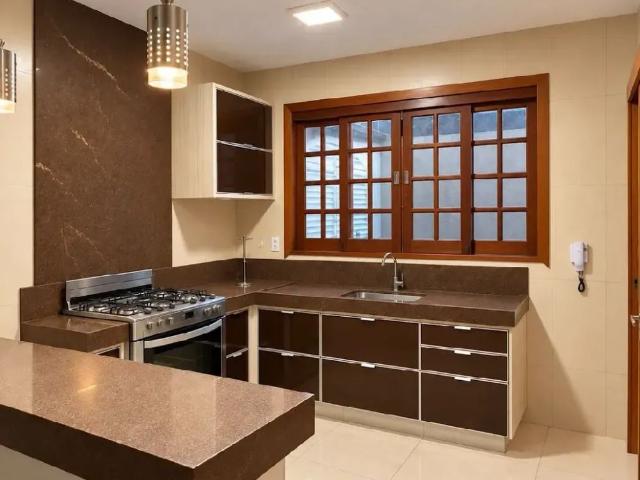 Casa para venda e locação, Setor Bueno, Goiânia, GO