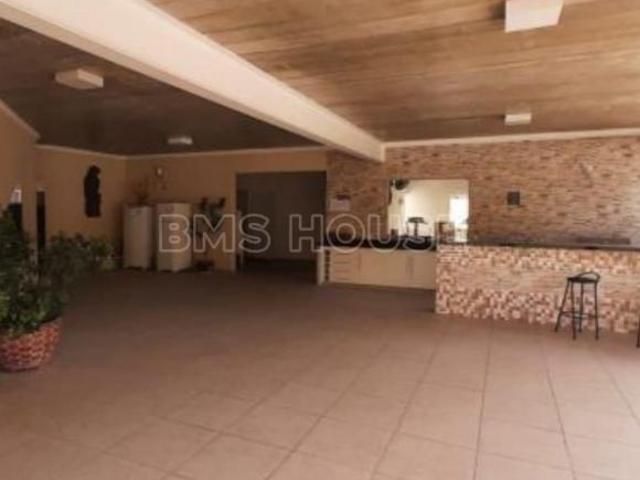 Casa para Venda em Cotia, Granja Viana, 5 dormitórios, 3 suítes, 5 banheiros, 4 vagas