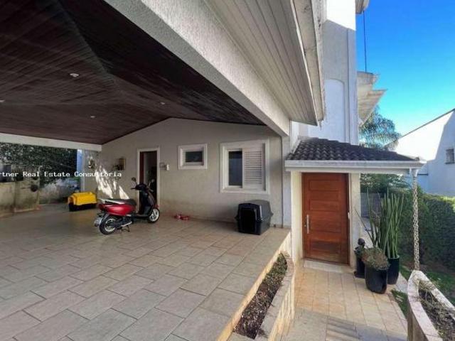 Casa para Venda em Cotia, Vila Santo Antônio, 4 dormitórios, 4 suítes, 5 banheiros, 4 vagas