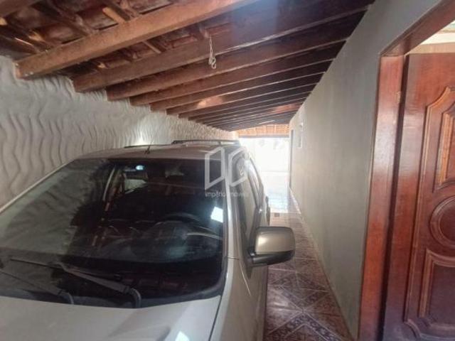 Casa para venda em Cohab de 92.00m² com 2 Quartos e 2 Garagens
