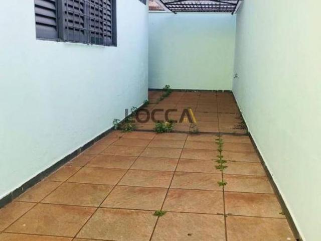 Casa para venda em Condomínio Itamaraty de 250.00m² com 3 Quartos, 1 Suite e 4 Garagens
