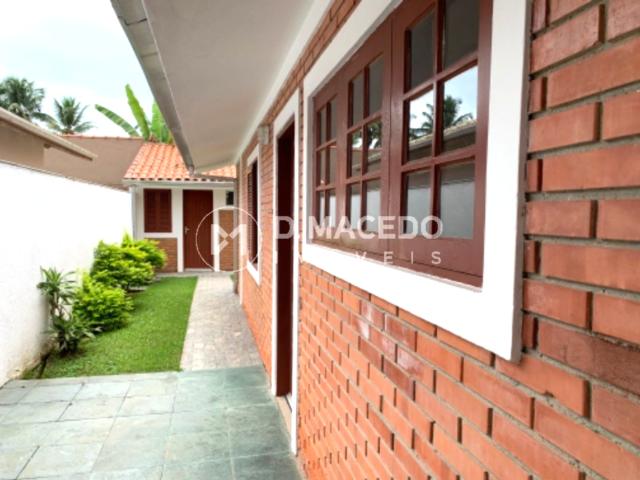 Casa para venda em Lagoinha em Ubatuba São Paulo de 210.00m² com 7 Quartos, 5 Suítes e 2 Garagens