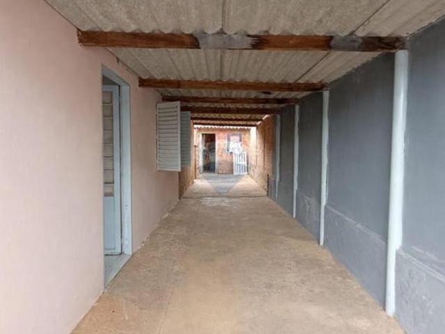 Casa para venda em Conj. Hab. Francisco José De Oliveira Ratto de 102.51m² com 2 Quartos e 4 Garagen