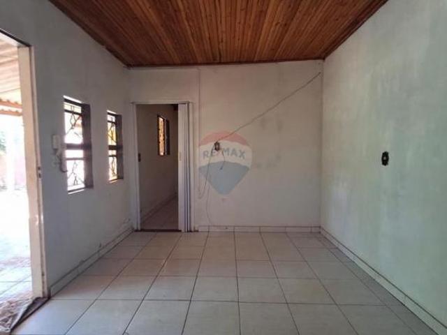 Casa para venda em Conjunto Habitacional Ana Carolina de 58.50m² com 1 Quarto e 2 Garagens