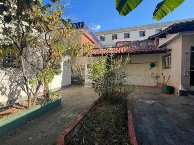 Casa para venda em Coração Eucarístico, Belo Horizonte