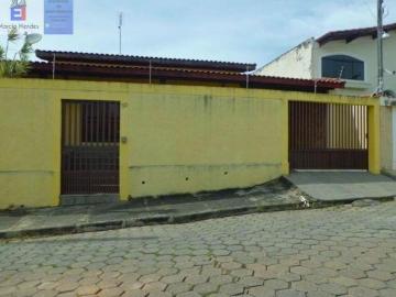 Casa para Venda em Cachoeira Paulista, Chácara Do Moinho, 3 dormitórios, 3 suítes, 1 banheiro, 2 vag