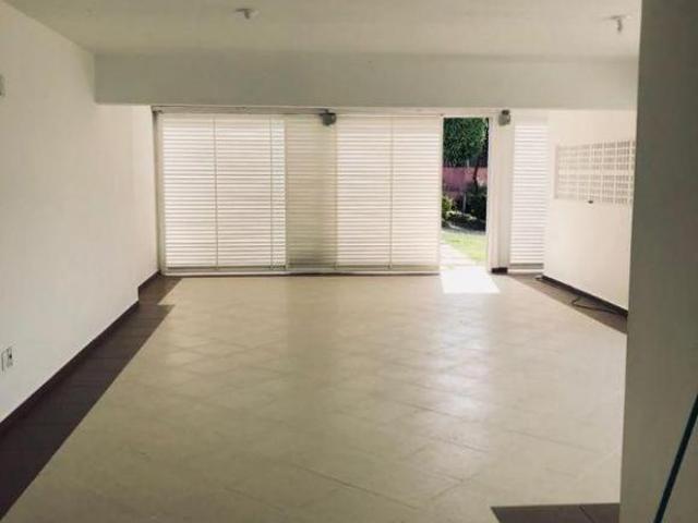 Casa para Venda em Cachoeira Paulista, Jardim Nova Cachoeira, 5 suítes, 8 banheiros, 5 vagas