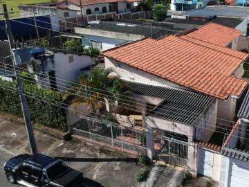 Casa para Venda em Cachoeira Paulista, Parque Primavera, 3 dormitórios, 1 suíte, 1 banheiro, 1 vaga