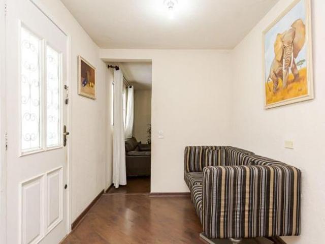 Casa para venda em Cajuru de 186.00m² com 3 Quartos, 1 Suite e 4 Garagens