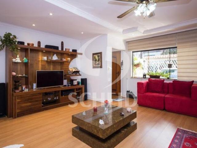 Casa para venda em Campo Belo com 3 quartos, sendo 1 suíte, 220m² 2 vagas