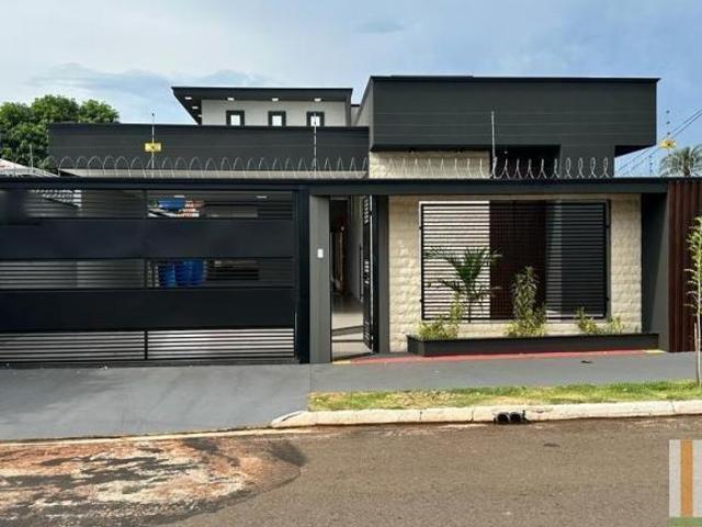 Casa para Venda em Campo Grande, Vila Sobrinho, 3 dormitórios, 3 suítes, 4 banheiros, 4 vagas