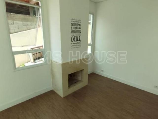 Casa para Venda em Carapicuíba, Granja Viana, 4 dormitórios, 4 suítes, 6 banheiros, 6 vagas