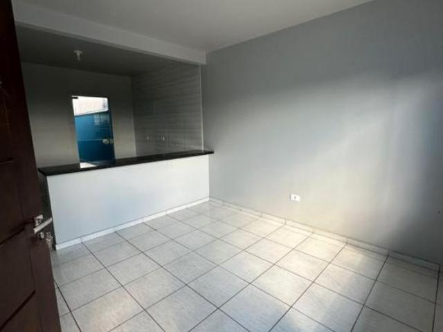 Casa para Venda em Cascavel, Interlagos, 2 dormitórios, 1 banheiro, 2 vagas