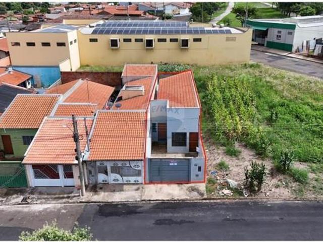 Casa para venda em Casarão de 62.00m² com 2 Quartos e 1 Garagem
