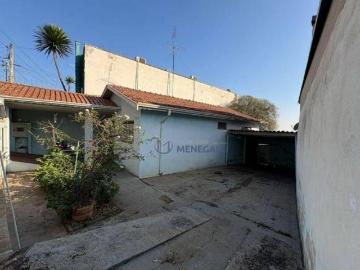 Casa para venda em Castelinho de 102.00m² com 2 Quartos e 4 Garagens