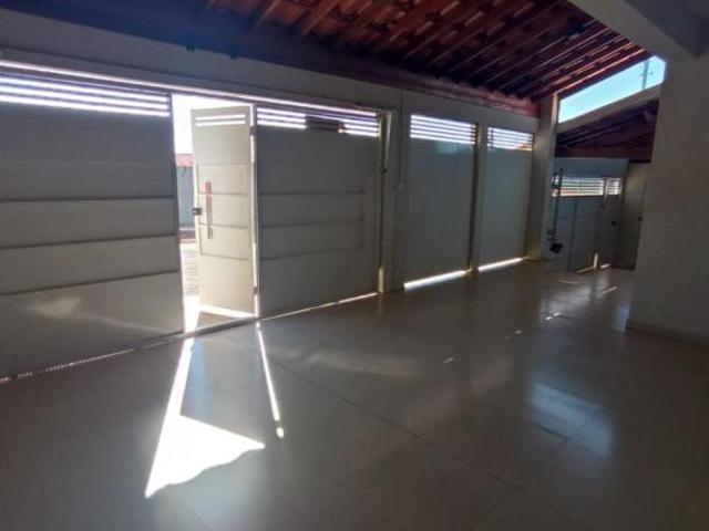 Casa para venda em Centro, Nepomuceno