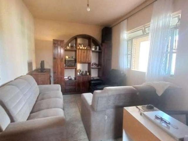 Casa para venda em Centro, Nepomuceno
