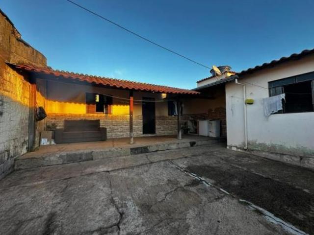 Casa para venda em Centro, Nepomuceno