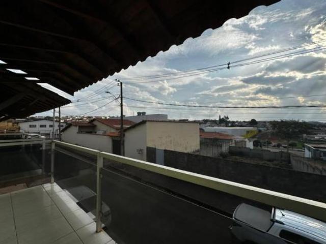 Casa para venda em Centro, Nepomuceno