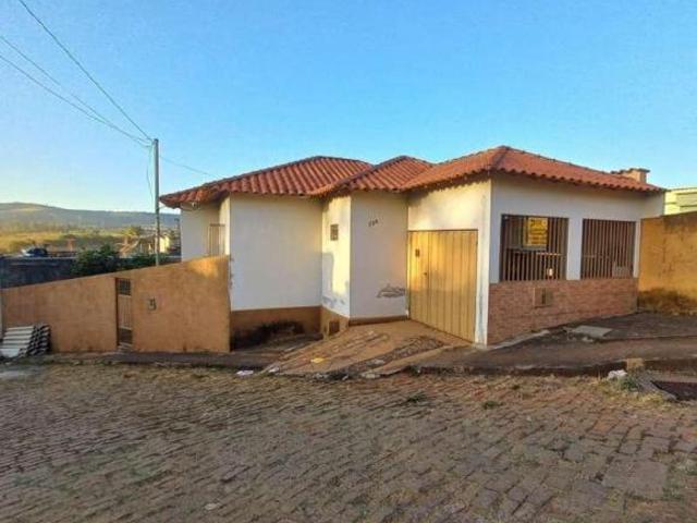 Casa para venda em Centro, Nepomuceno