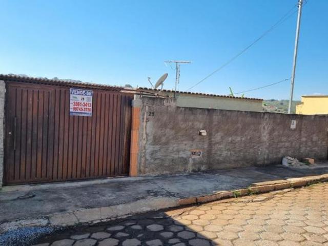 Casa para venda em Centro, Nepomuceno