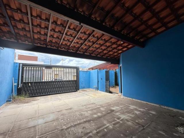 Casa para venda em Centro, Nepomuceno