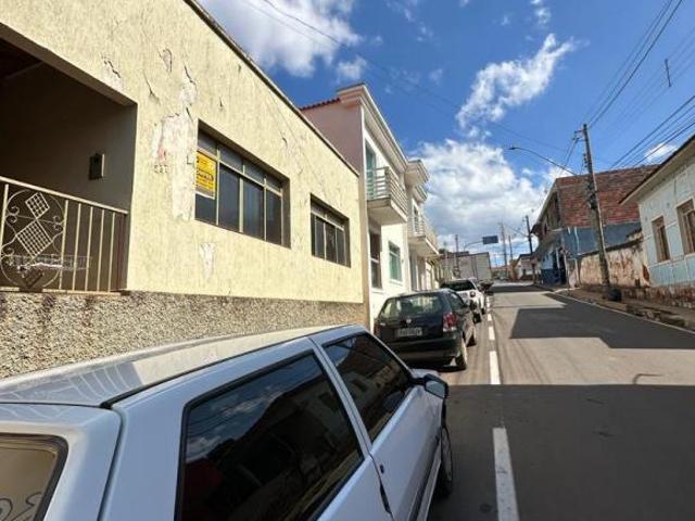 Casa para venda em Centro, Nepomuceno